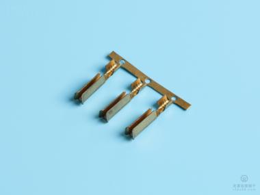 單腳三角型電源端子，品字尾電源端子，橫模，原色（A03-02）